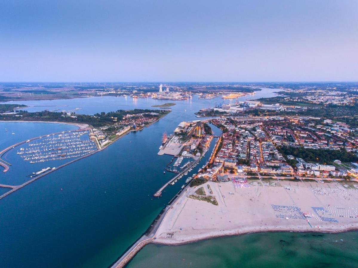 Doppelzimmer Humidor, Direkt Am Alten Strom Rostock Luaran gambar
